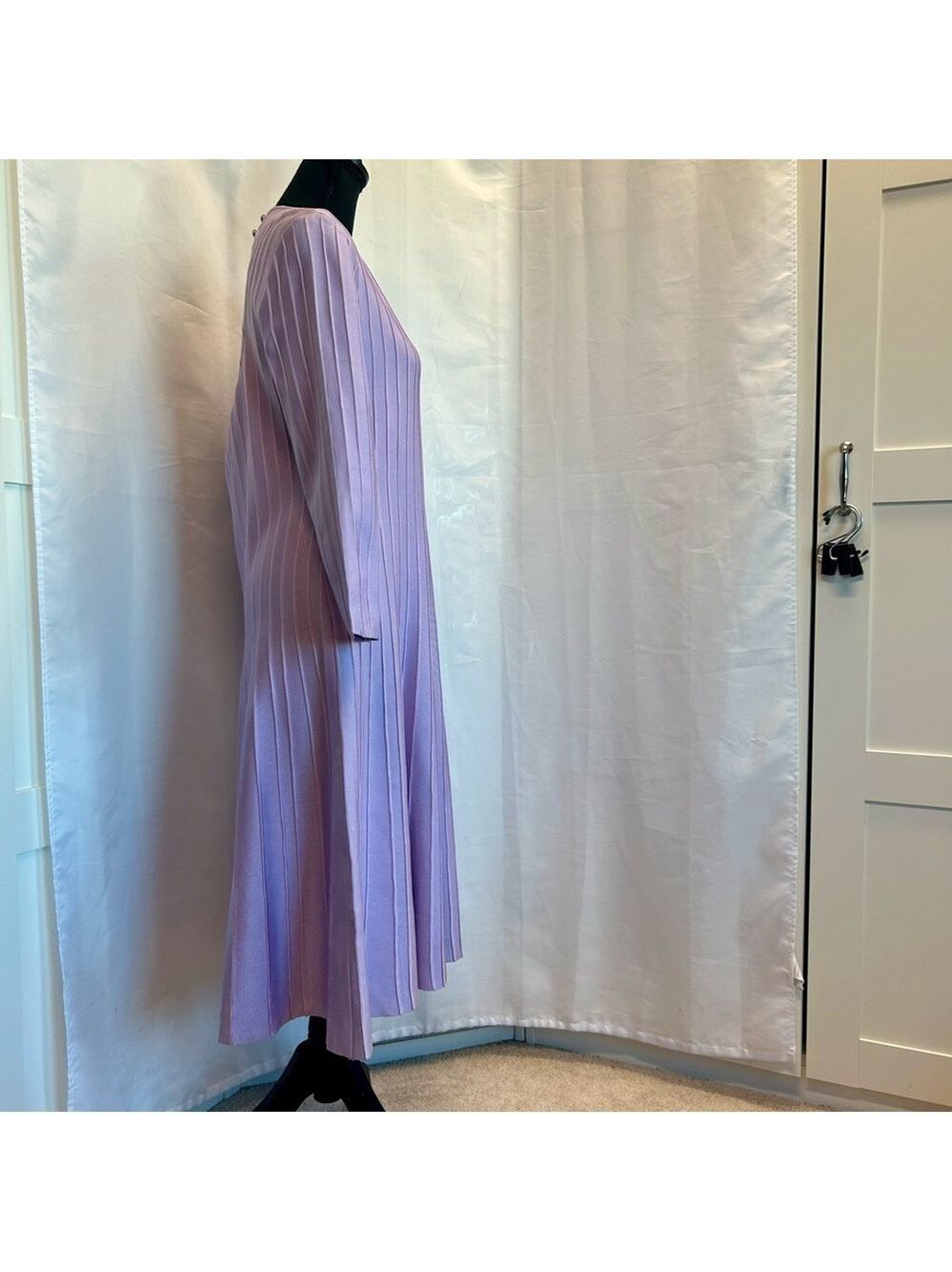 St. John Ottoman ribbed open back knit fit & flare midi dress lilac purple NWT - Picture 6 of 16
